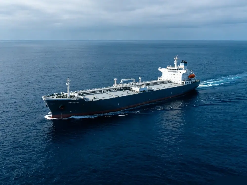 product tanker 864x648